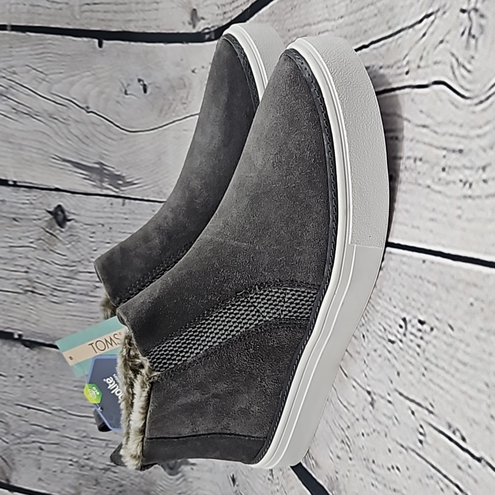 TOMS Bryce Women's Gray Suede Faux Fur Slip On Ankle Booties Size 9
